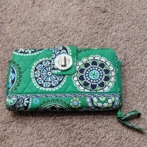 Vera Bradley Turnlock Wallet in Cupcake Green